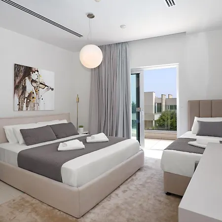 بيت للعطل Royal Oasis