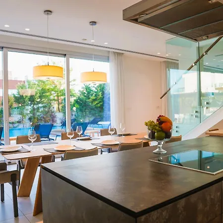 Royal Oasis וילה איה נאפה