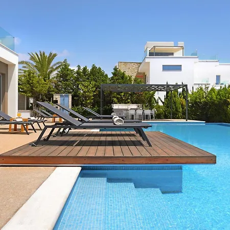 Royal Oasis * איה נאפה