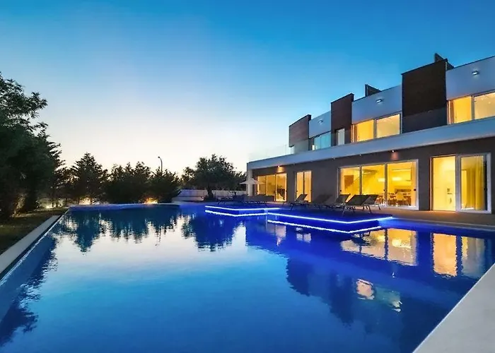 Royal Oasis ヴィラ *